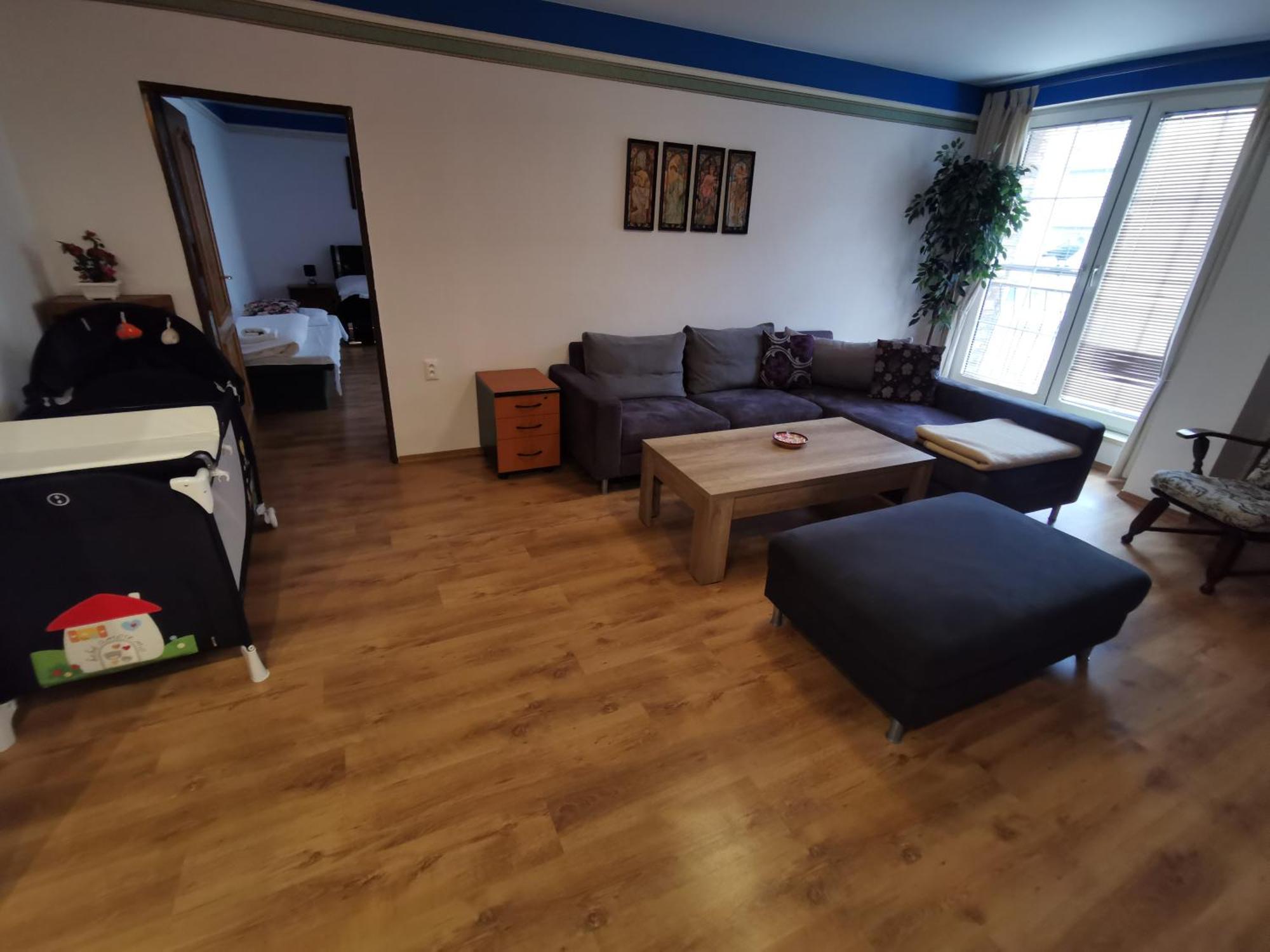 Hotel Diana Nové Mesto nad Váhom Zimmer foto
