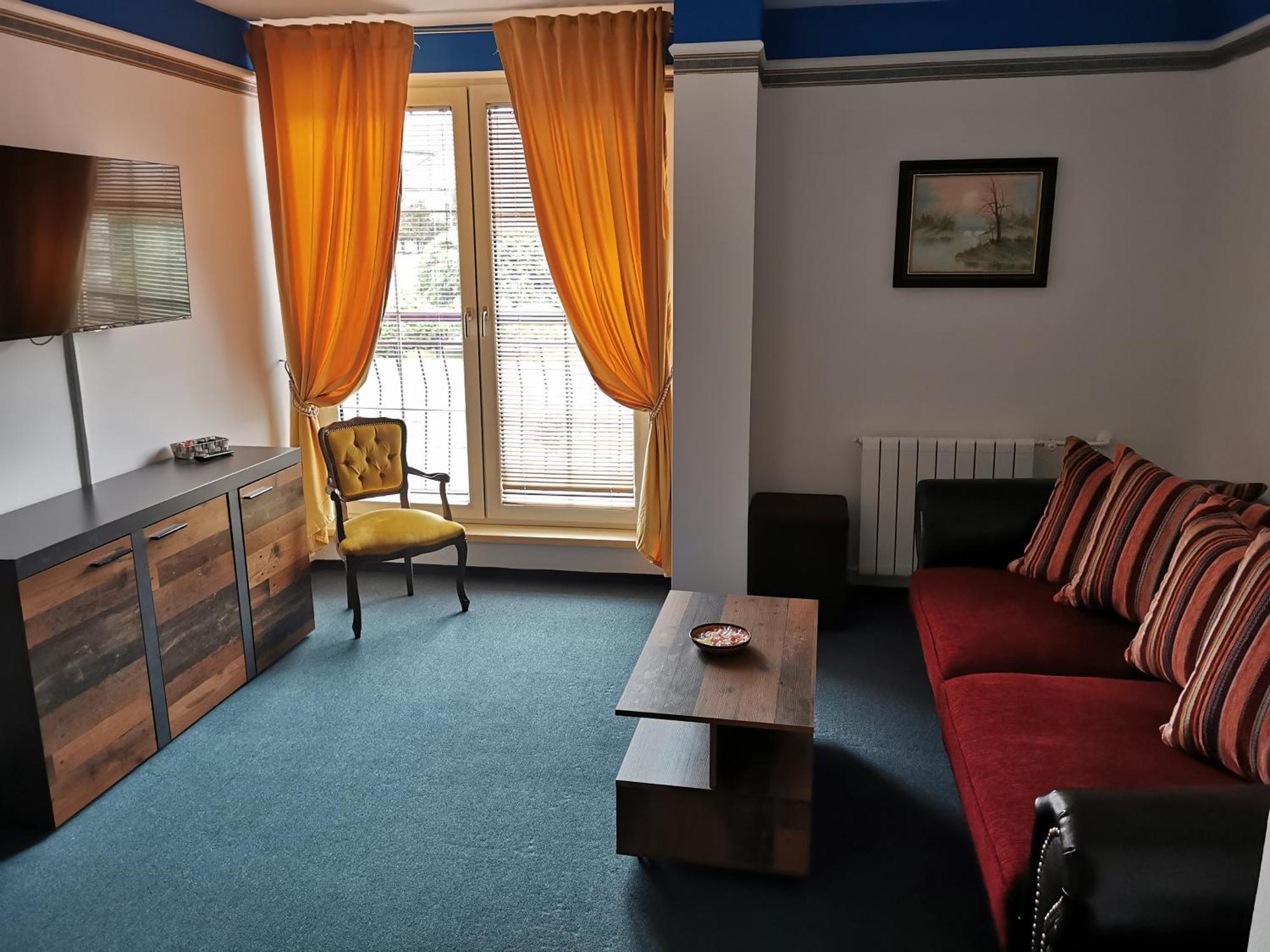 Hotel Diana Nové Mesto nad Váhom Zimmer foto