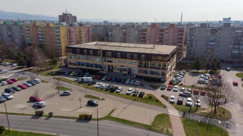 Hotel Diana Nové Mesto nad Váhom Exterior foto